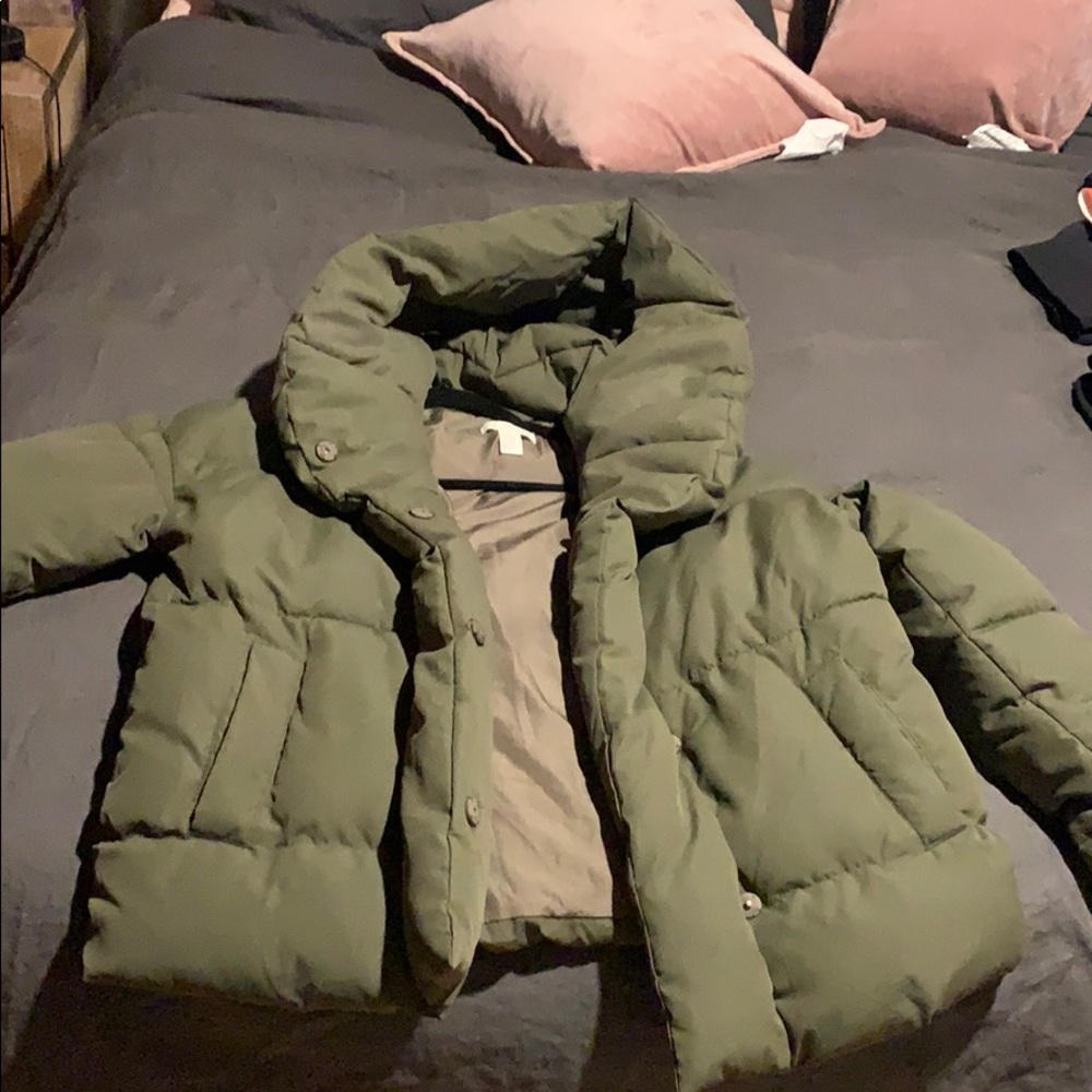 H & M PUFFER COAT - AS SEEN ON GIGI HADID